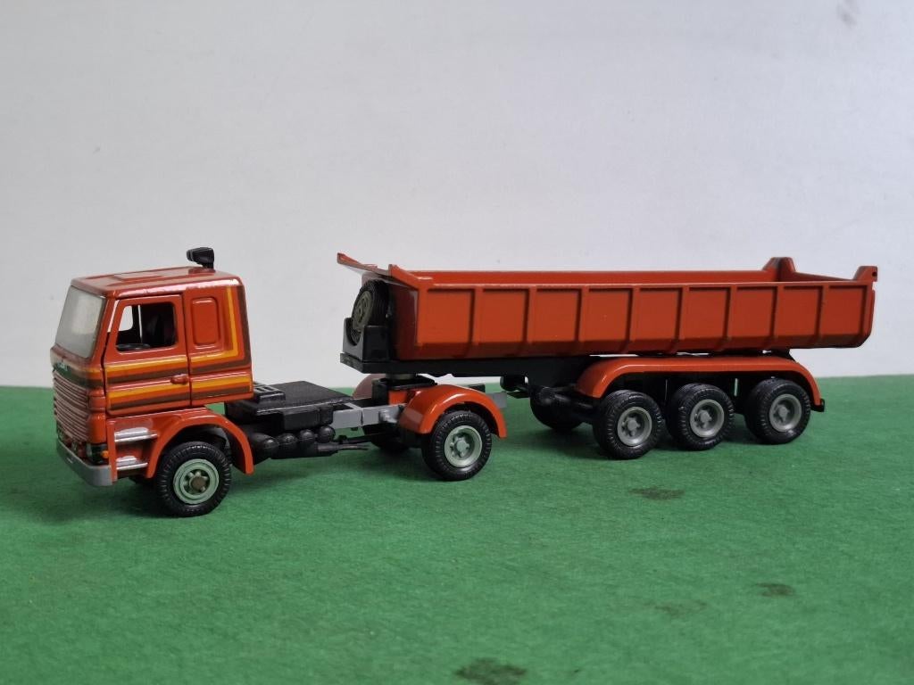Scania 142 + kippertrailer Arpra Brazil 1/50, Ophalen of Verzenden, Gebruikt, Bus of Vrachtwagen, Overige merken
