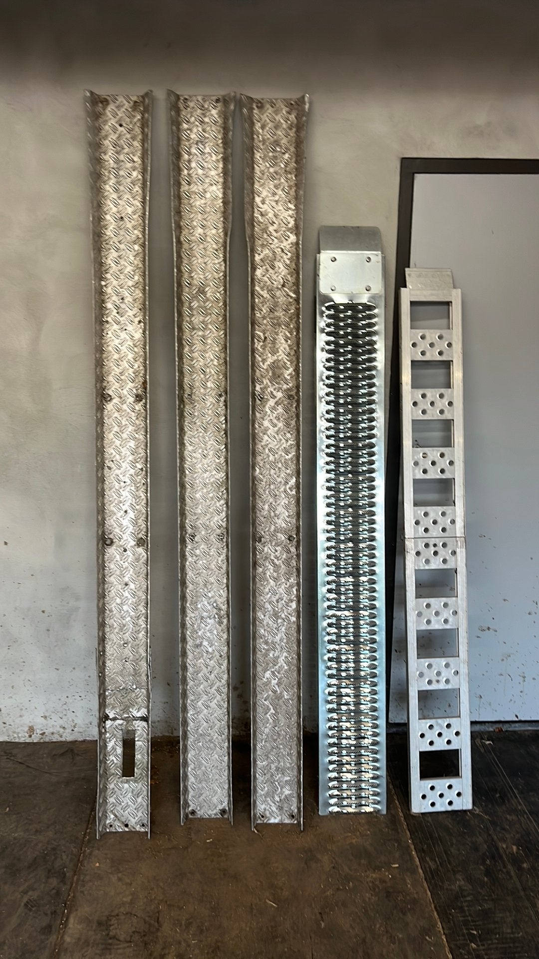 Rijgoten aluminium en oprijplaten, Ophalen, Gebruikt