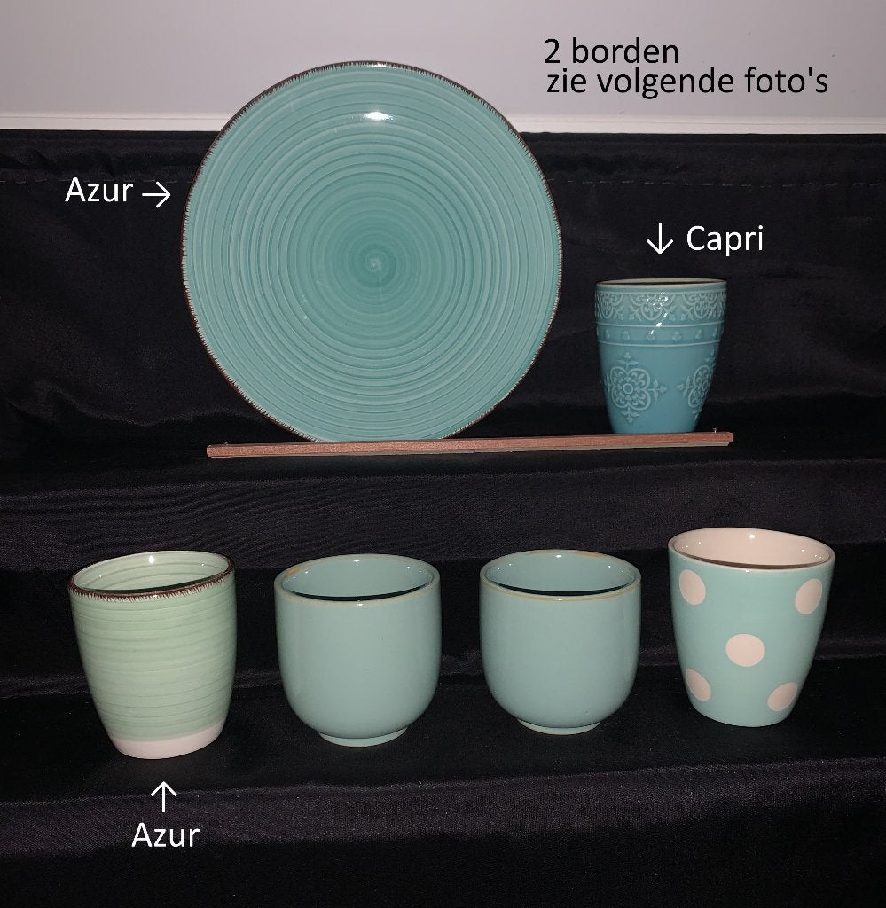 bekertjes mokjes + 2 azur borden aqua blauw groen, turquoise, Ophalen of Verzenden, Zo goed als nieuw, Bord(en), Overige stijlen