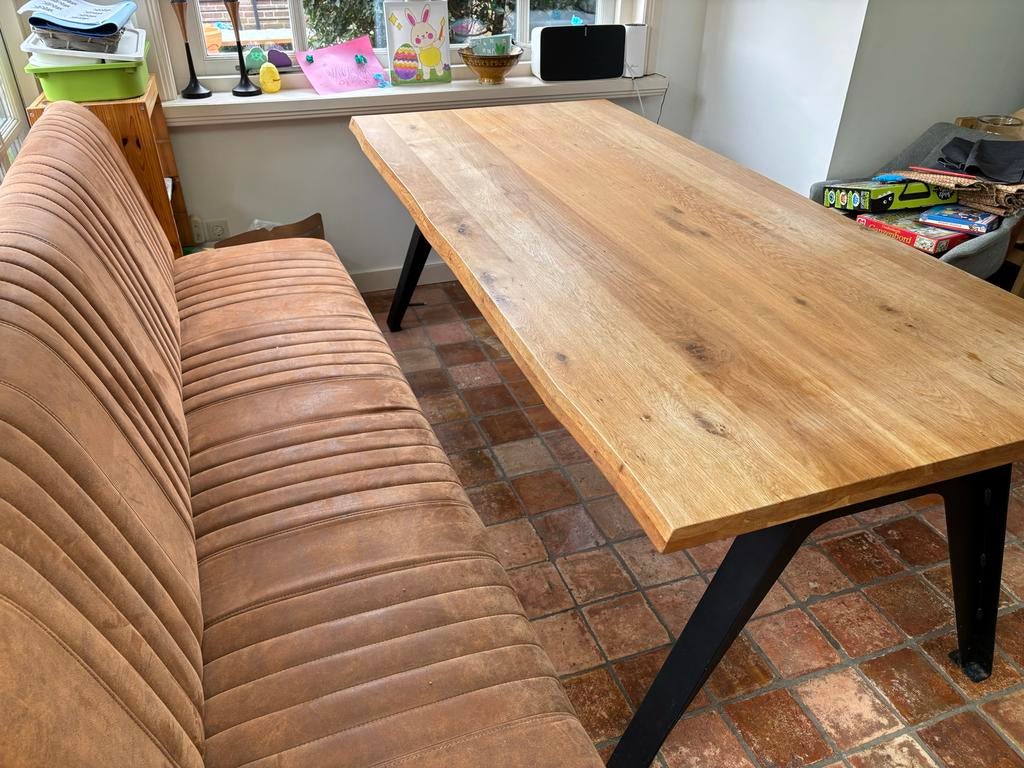Eikenhouten eettafel met zwart metalen onderstel, Huis en Inrichting, Tafels | Eettafels, Gebruikt, 50 tot 100 cm, 200 cm of meer