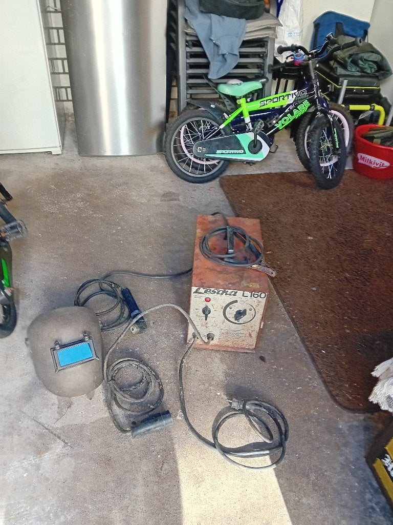 Lasapparaat Lescha L160 met laskap, Doe-het-zelf en Verbouw, Ophalen, Gebruikt, 150 tot 250 ampère, Elektroden