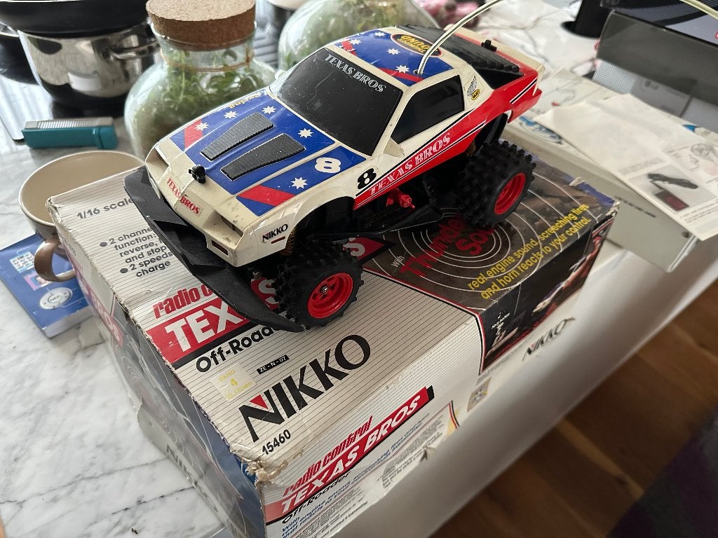 Rc auto, Ophalen of Verzenden, Gebruikt, Overige schalen, Auto offroad