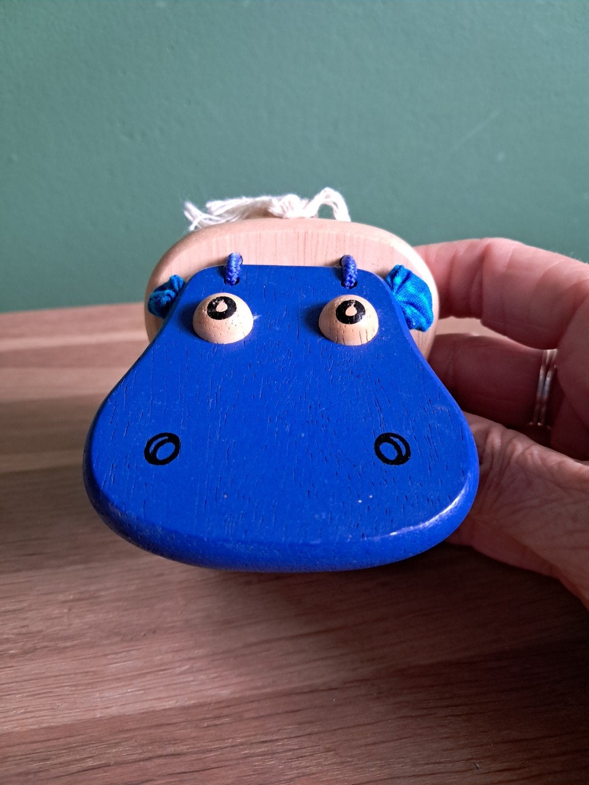 De Groene Merel houten castagnet nijlpaard I'm Toy blauw, Ophalen of Verzenden