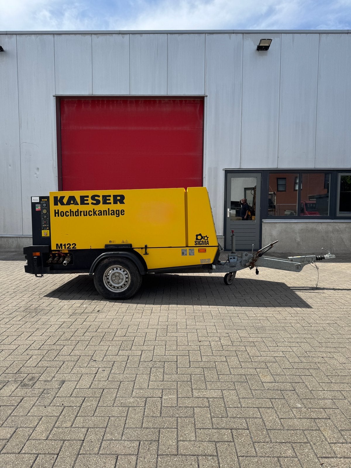 Kaeser M122 Mobiele Compressor - Hoogdrukinstallatie, Ophalen, Mobiel, Gebruikt, 800 liter/min of meer