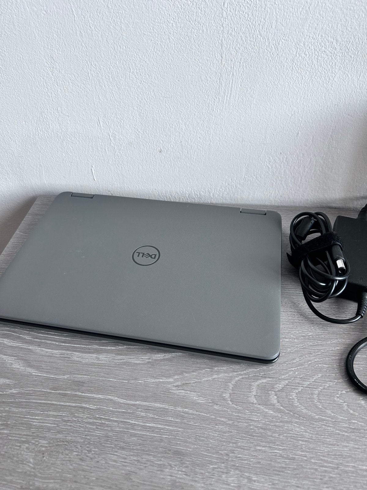 School laptop Dell, 8 GB, 11 inch, Ophalen of Verzenden, Zo goed als nieuw