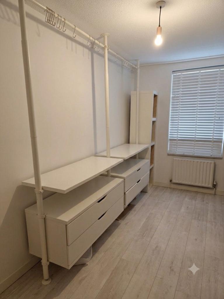 Ikea Stolmen open kledingkast - 227 cm breed, verstelbaar, Huis en Inrichting, Ophalen, Gebruikt, Modern, Scandinavisch, Overige materialen