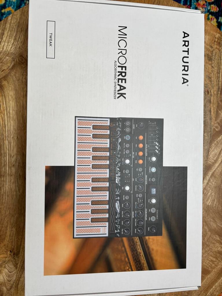 Arturia MicroFreak Synthesizer, Muziek en Instrumenten, Synthesizers, Overige merken, Nieuw, Met midi-aansluiting, Overige aantallen
