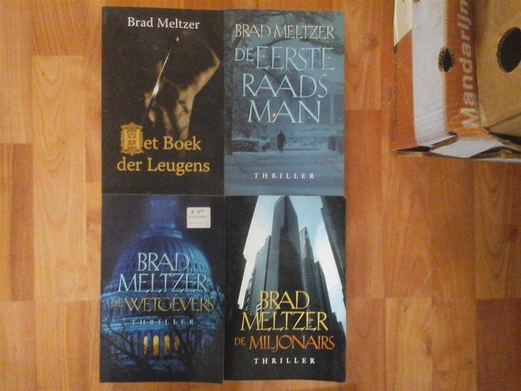 T12-2x brad meltzer-losse verkoop, Ophalen of Verzenden, Nieuw