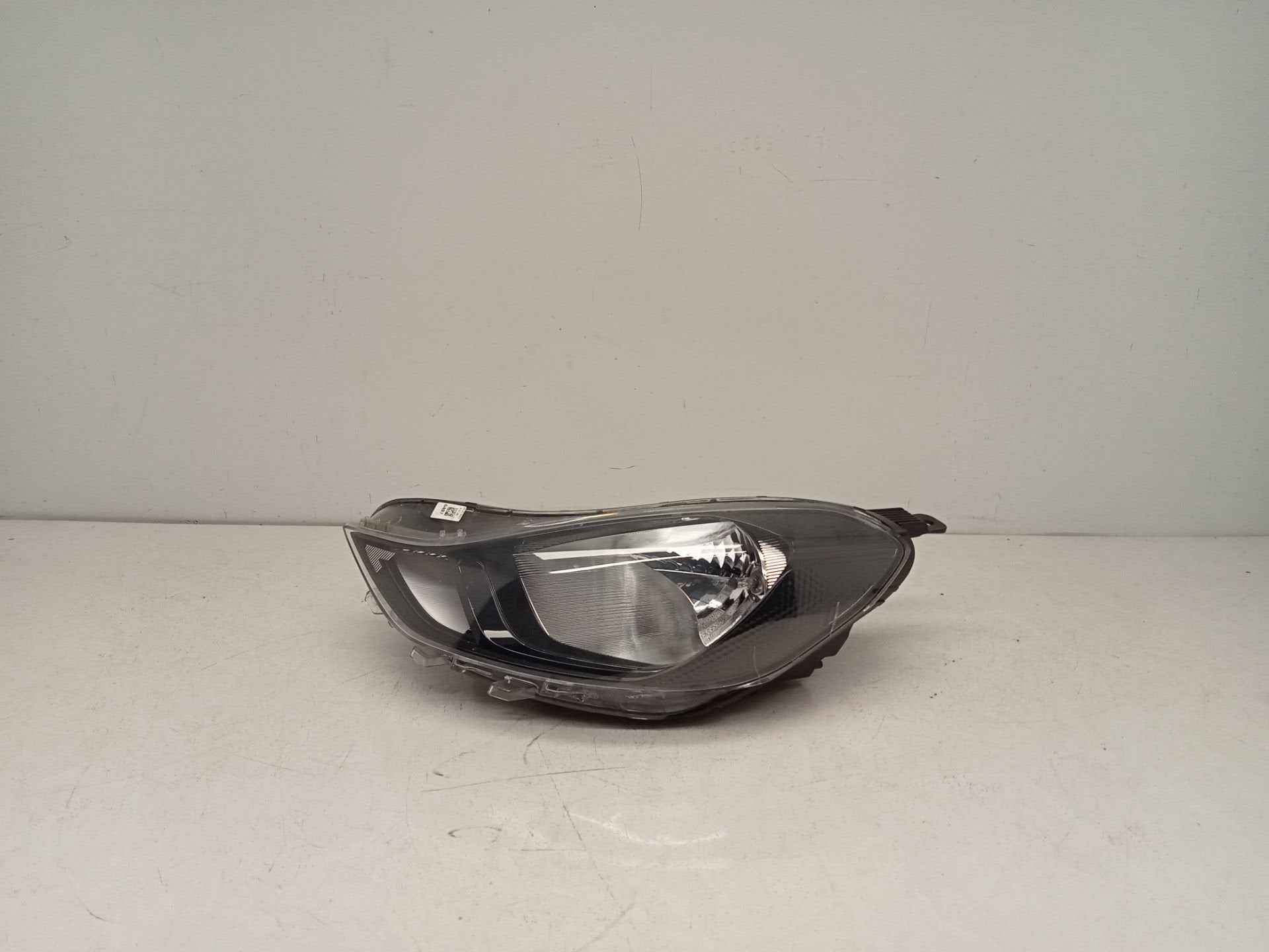 Hyundai i10 Koplamp links 2019+ 01068299900010 Origineel, Gebruikt, Heolleung-ro 12
06797  Seoul, Ophalen of Verzenden, Info@hyundai.com
