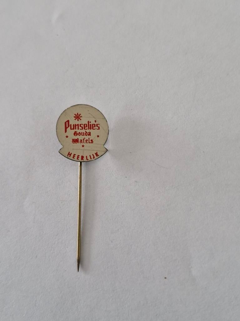 526 Vintage Punselie's Gouda wafels speldje, Ophalen of Verzenden, Gebruikt