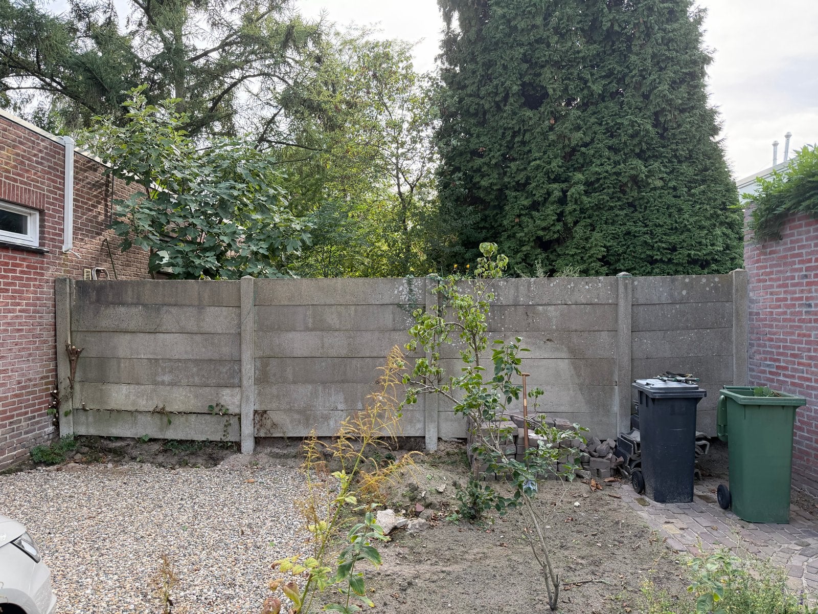 Betonnen schuttingdelen en palen, Tuin en Terras, Ophalen, Overige materialen, 6 meter of meer, 1 tot 2 meter