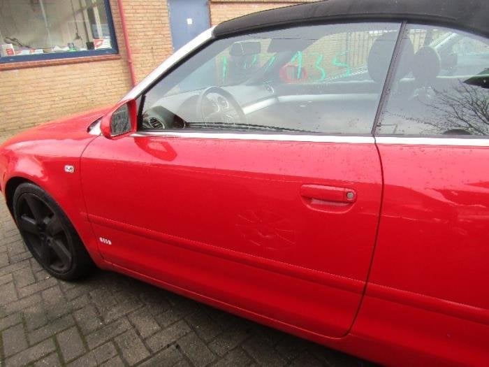 Portier 2Deurs links van een Audi A4
