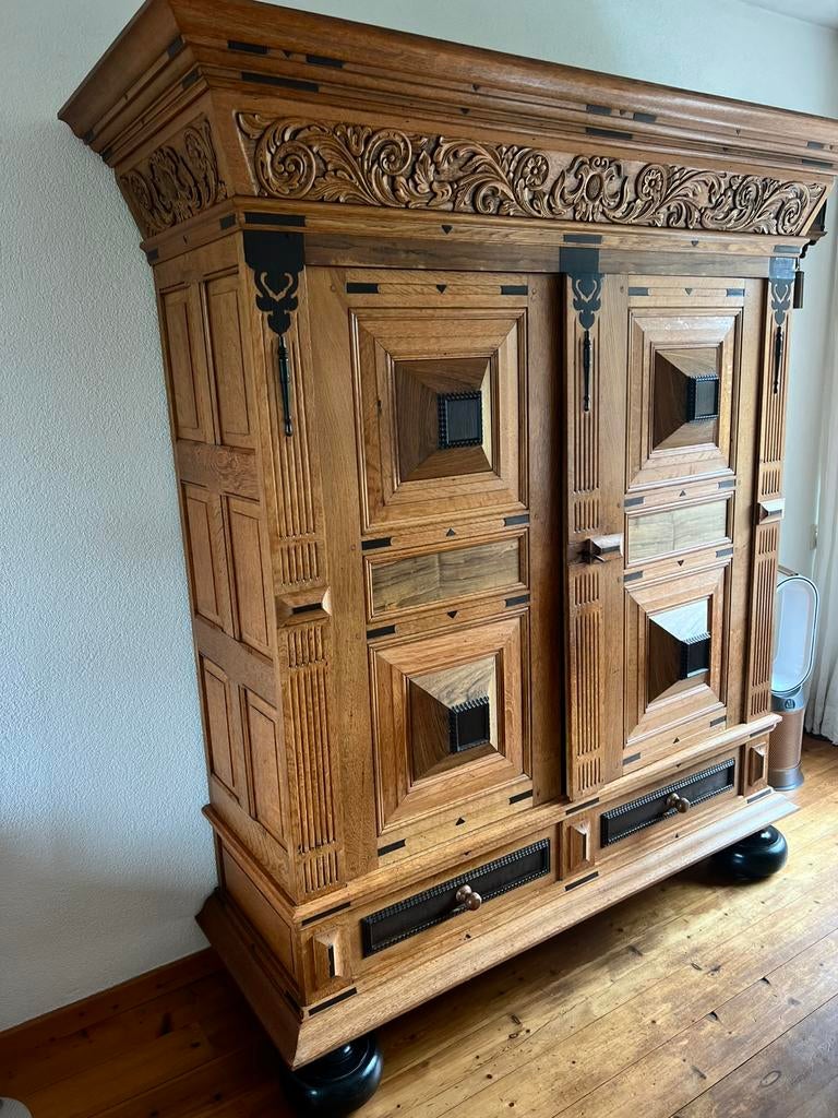 Antieke kast, Ophalen