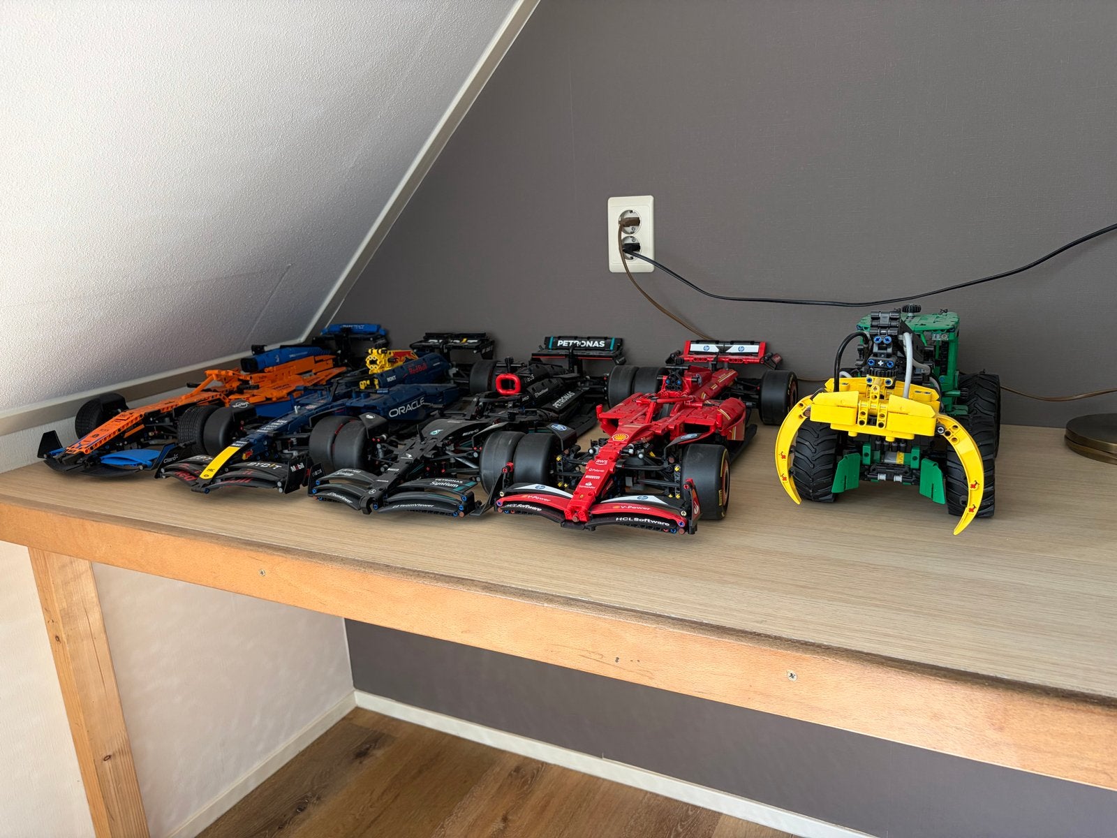 Lego Technic Formule 1 auto's en tractor, Ophalen, Zo goed als nieuw, Overige merken