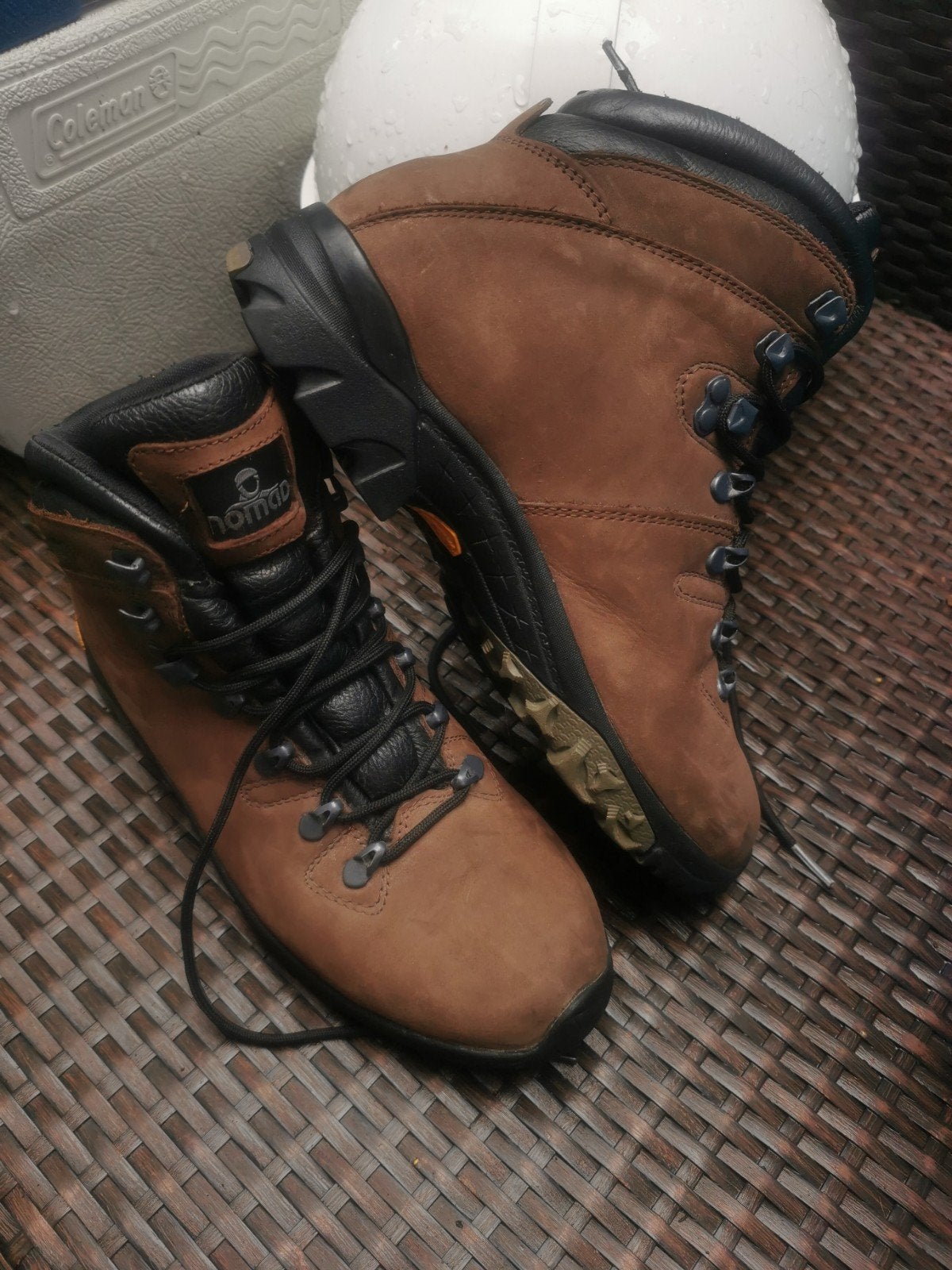 Nomad berg/wandelschoenen maat 39 in goede staat, Sport en Fitness, Bergsport en Wandelen, Ophalen, Zo goed als nieuw, Schoenen
