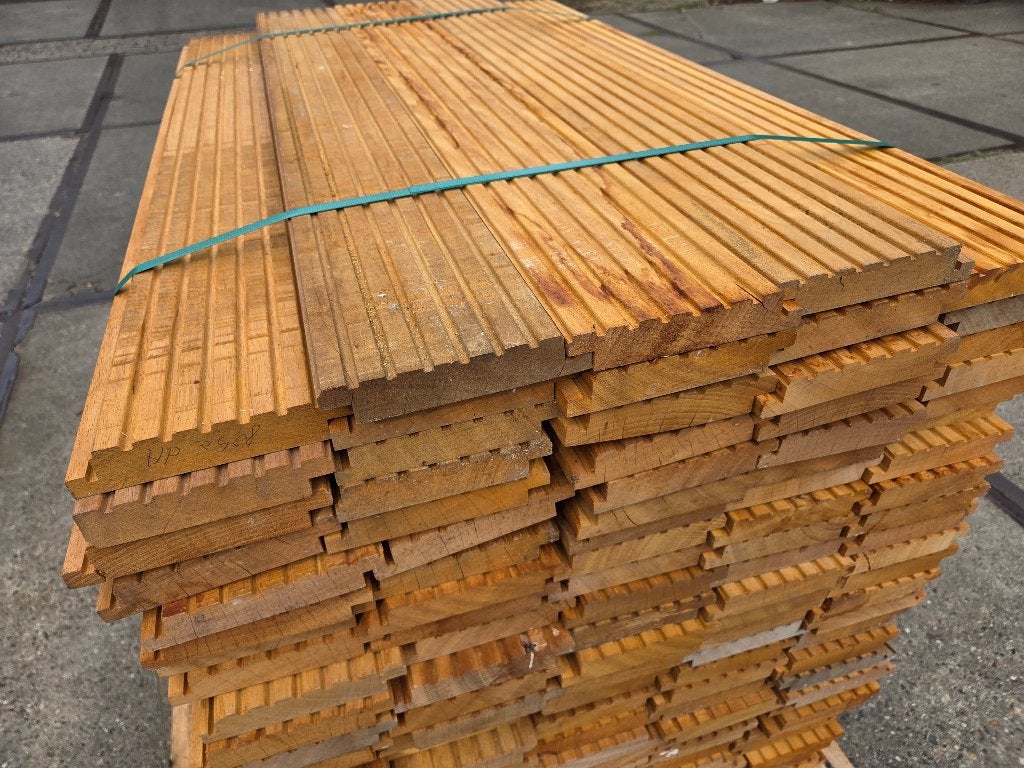 Partij 124 stuks Bilinga vlonderplanken anti-slip  € 750, Planken, Ophalen of Verzenden, Zo goed als nieuw, Hardhout