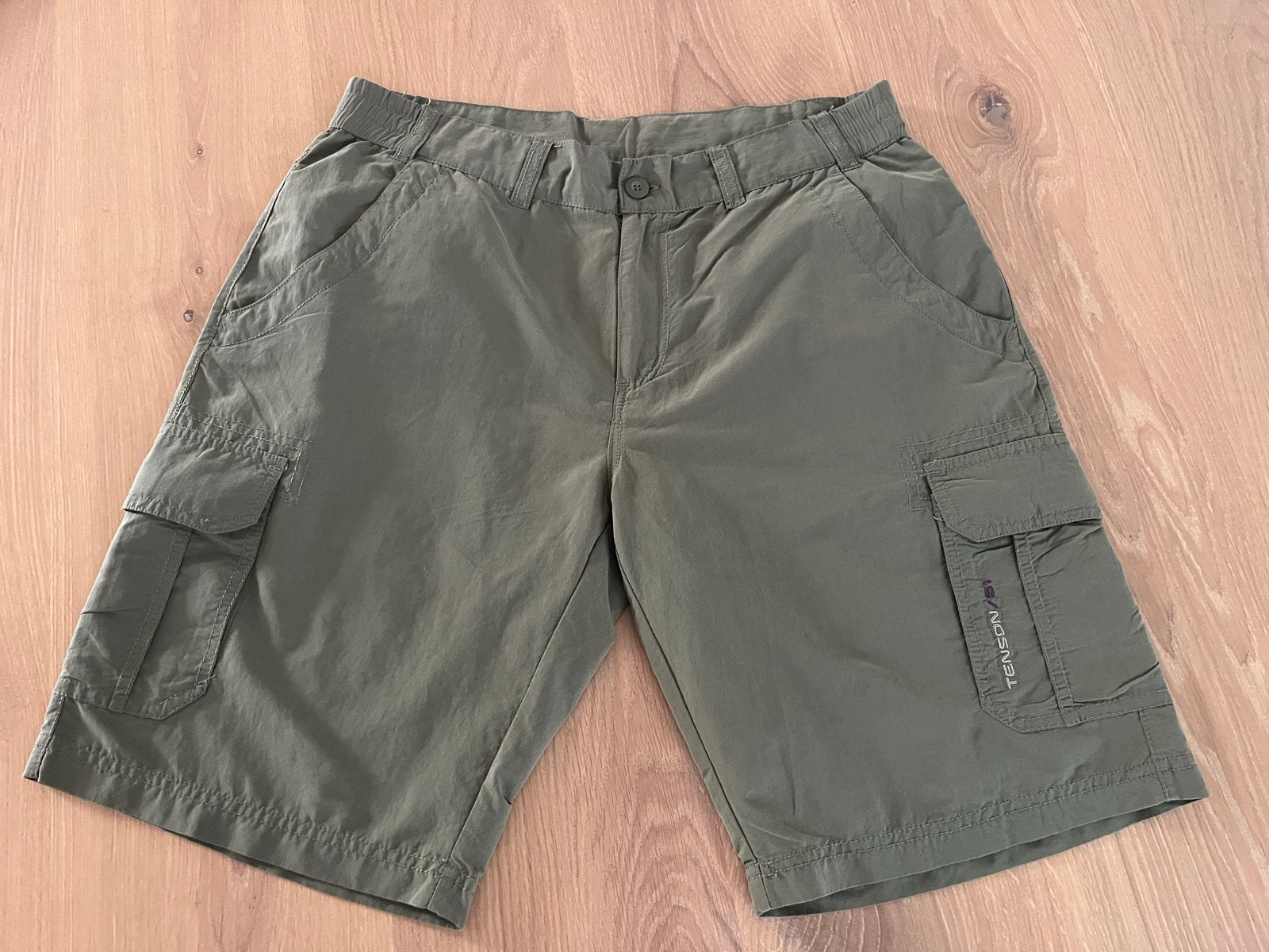 Groene Tenson dames short, maat 42, Kort, Maat 42/44 (L), Ophalen of Verzenden, Zo goed als nieuw
