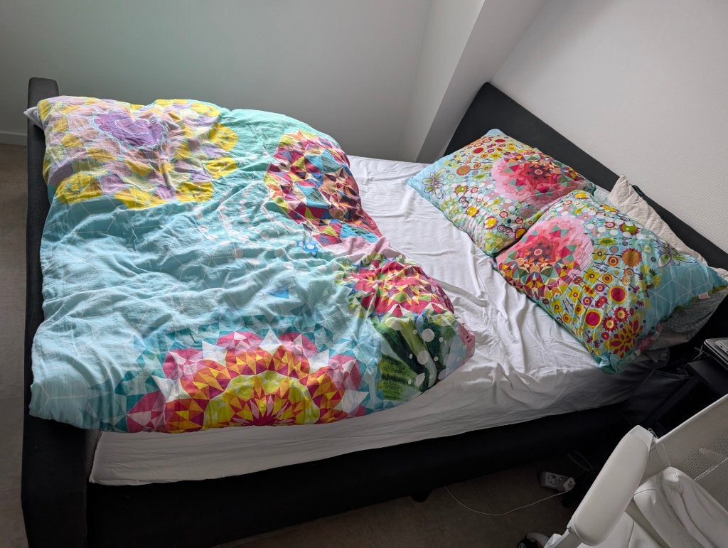 A nice two person Box spring  bed with optional mattress, Ophalen, Tweepersoons, Zo goed als nieuw, 180 cm