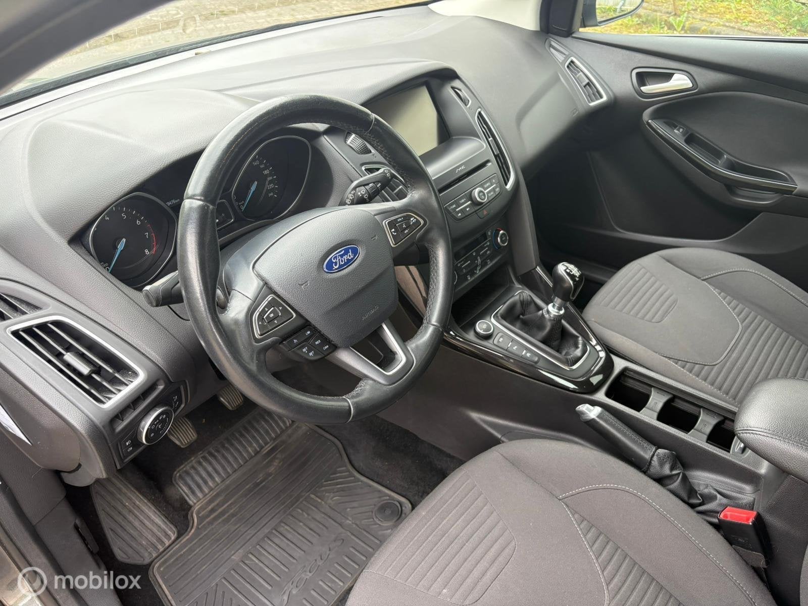 Foto 18 van Ford Focus 1.0 Titanium | Nieuwe Distributieriem