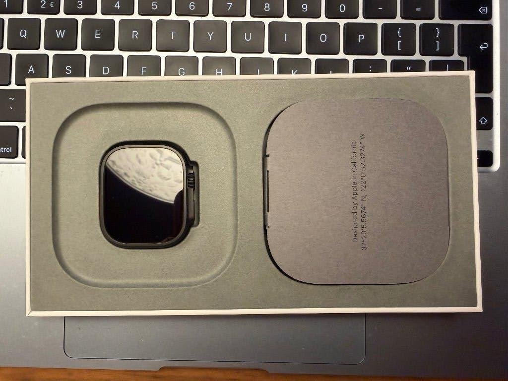 Foto 6 van Apple watch ULTRA 3 Titanium