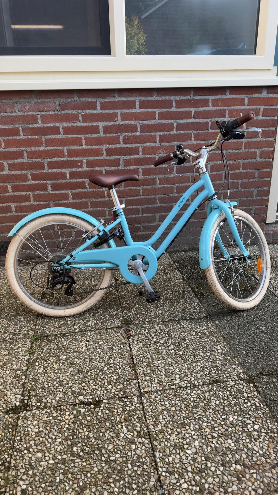 BTWIN Stadsfiets kind 20 inch 6-9 jaar, Ophalen, Zo goed als nieuw, 20 inch