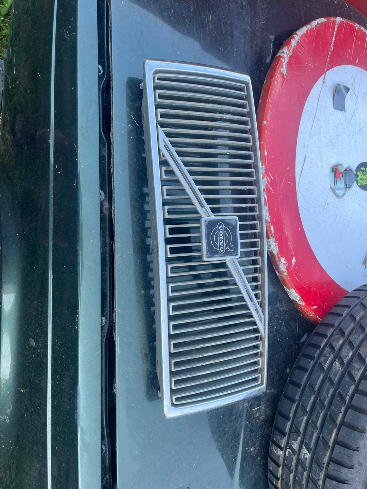 Volvo 740/940 grill, Ophalen