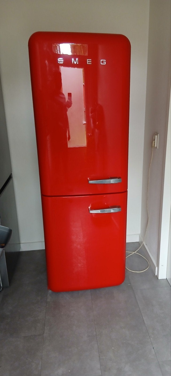 Smeg Koelkast met Aparte Vriezer - Rood Retro Design, Gebruikt, 200 liter of meer, 60 cm of meer, Met aparte vriezer