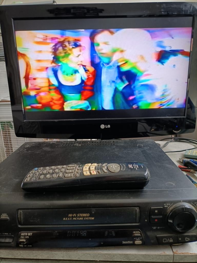 JVC VHS Videorecorder met afstandsbediening, Ophalen of Verzenden, Gebruikt, VHS-speler of -recorder
