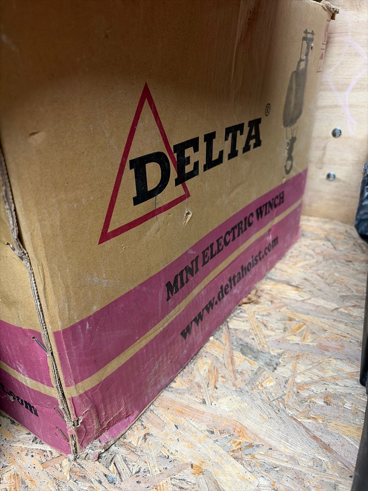 DELTA Mini Elektrische Lier 230 kg - weinig gebruikt, Doe-het-zelf en Verbouw, Lieren en Takels, Ophalen of Verzenden, Nieuw, Elektrisch