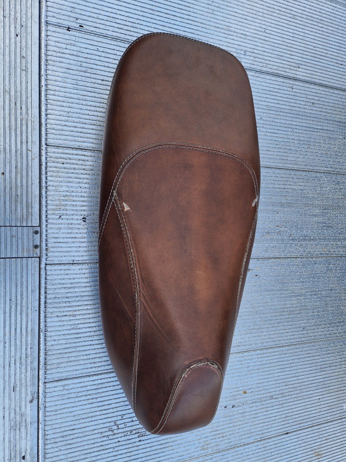 leder zadel vespa gts 300 , afkomstig van bouwjaar 2014 mod, Ophalen, Zadel, Vespa