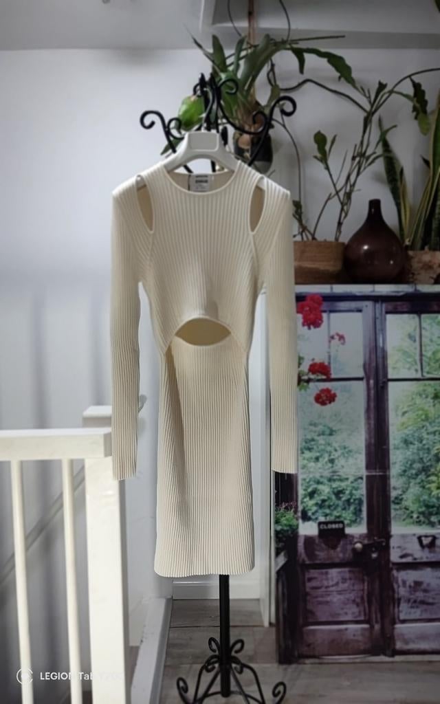 Wolford Stijlvolle Gebreide Jurk met Cut-outs - Crème Wit, Kleding | Dames, Jurken, Nieuw, Maat 38/40 (M), Wit, Onder de knie