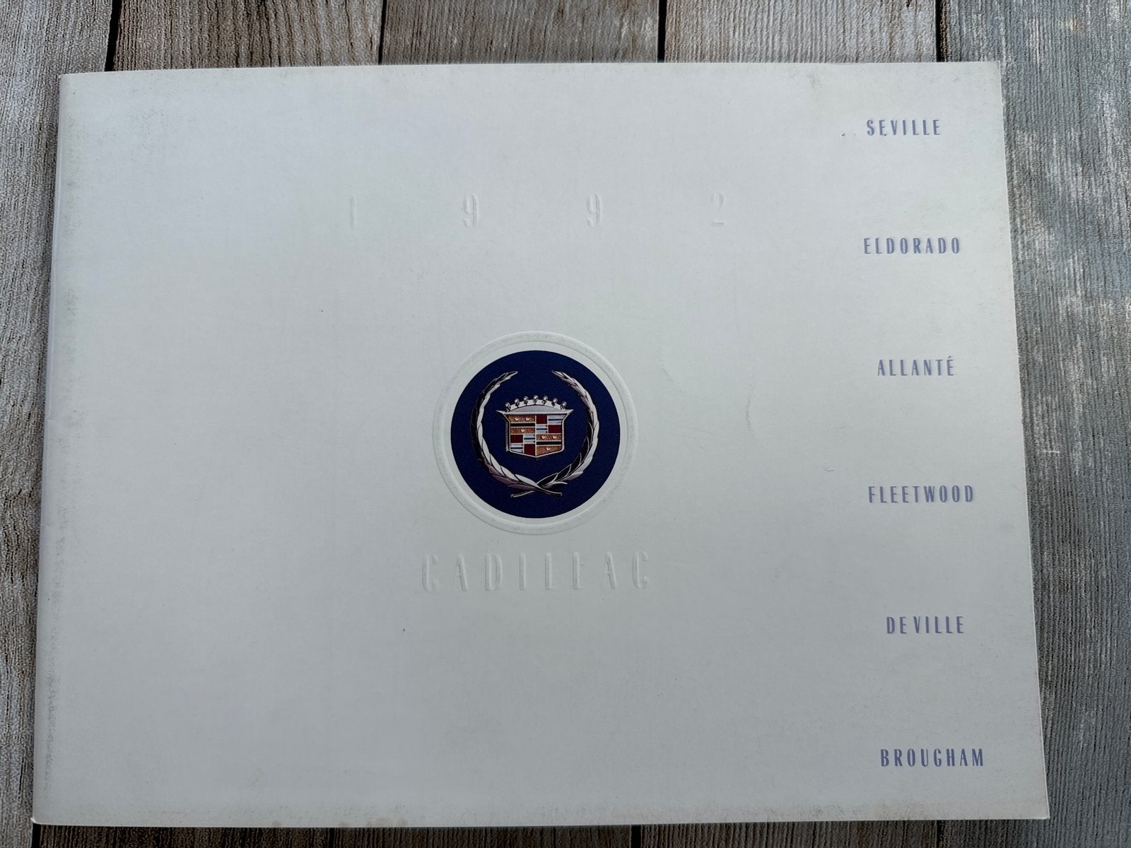 Cadillac brochure 1992 - 64 pagina's Engelstalig, Ophalen of Verzenden, Gelezen, Algemeen