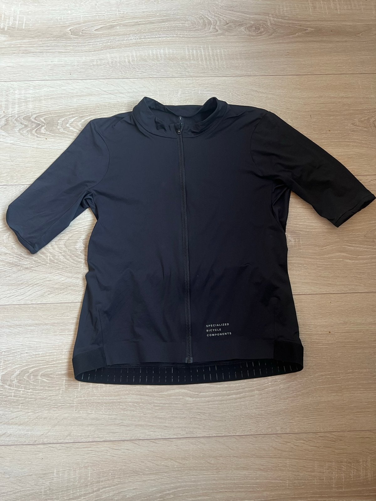 Specialized Fietsjersey Zwart Maat L, Fietsen en Brommers, Fietsaccessoires | Fietskleding, Heren, Ophalen of Verzenden, Zo goed als nieuw