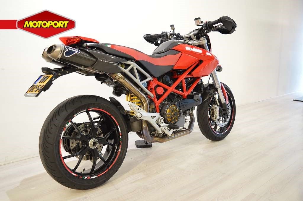 Ducati HYPERMOTARD 1100 (bj 2009), Distributeur@ducati.fr, DUCATI WEST EUROPE SAS, 390, rue d' Estienne d'Orves
92701  COLOMBES CEDEX, FR