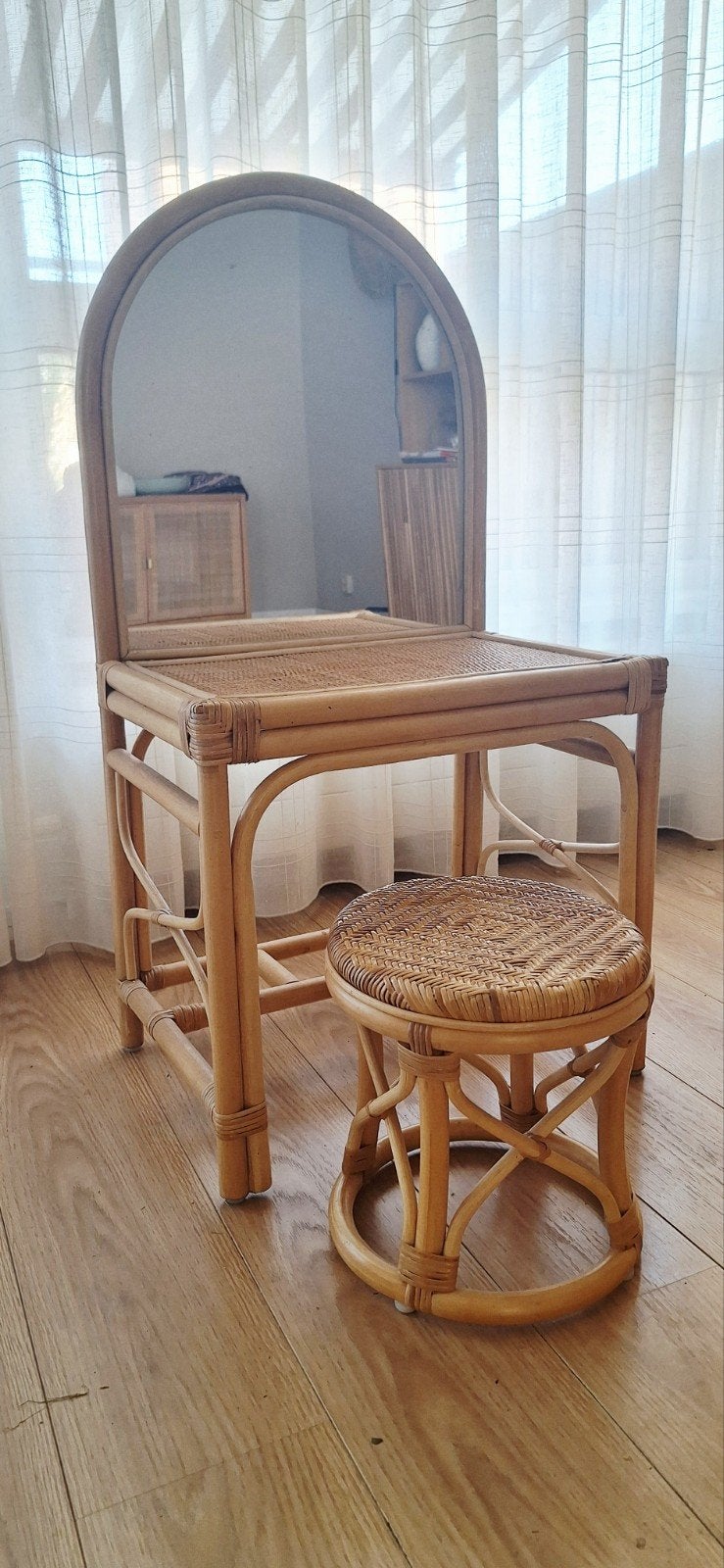 Leo & Moon Rotan kinder kaptafel met kruk - Puntgaaf. kinder, Ophalen, Overige materialen, 50 tot 100 cm, Zo goed als nieuw