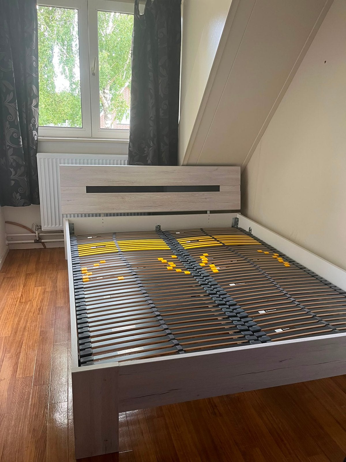 Beter Bed bedframe met lattenbodem, Ophalen, Verstelbaar, Wit, Tweepersoons