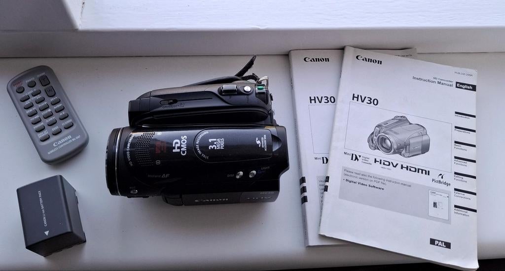 Canon HV30 digitale Full HD camera in zeer nette staat, Audio, Tv en Foto, Videocamera's Digitaal, Zo goed als nieuw, Camera, Mini dv