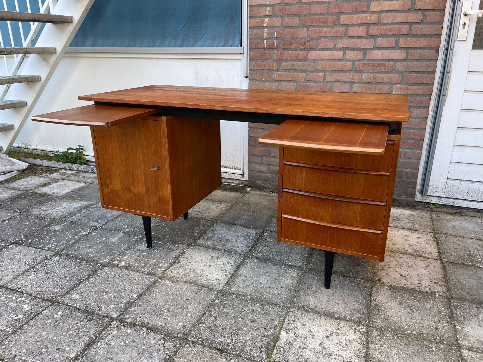 Vintage bureau met uitschuifbare bladen, Ophalen, O, O, O