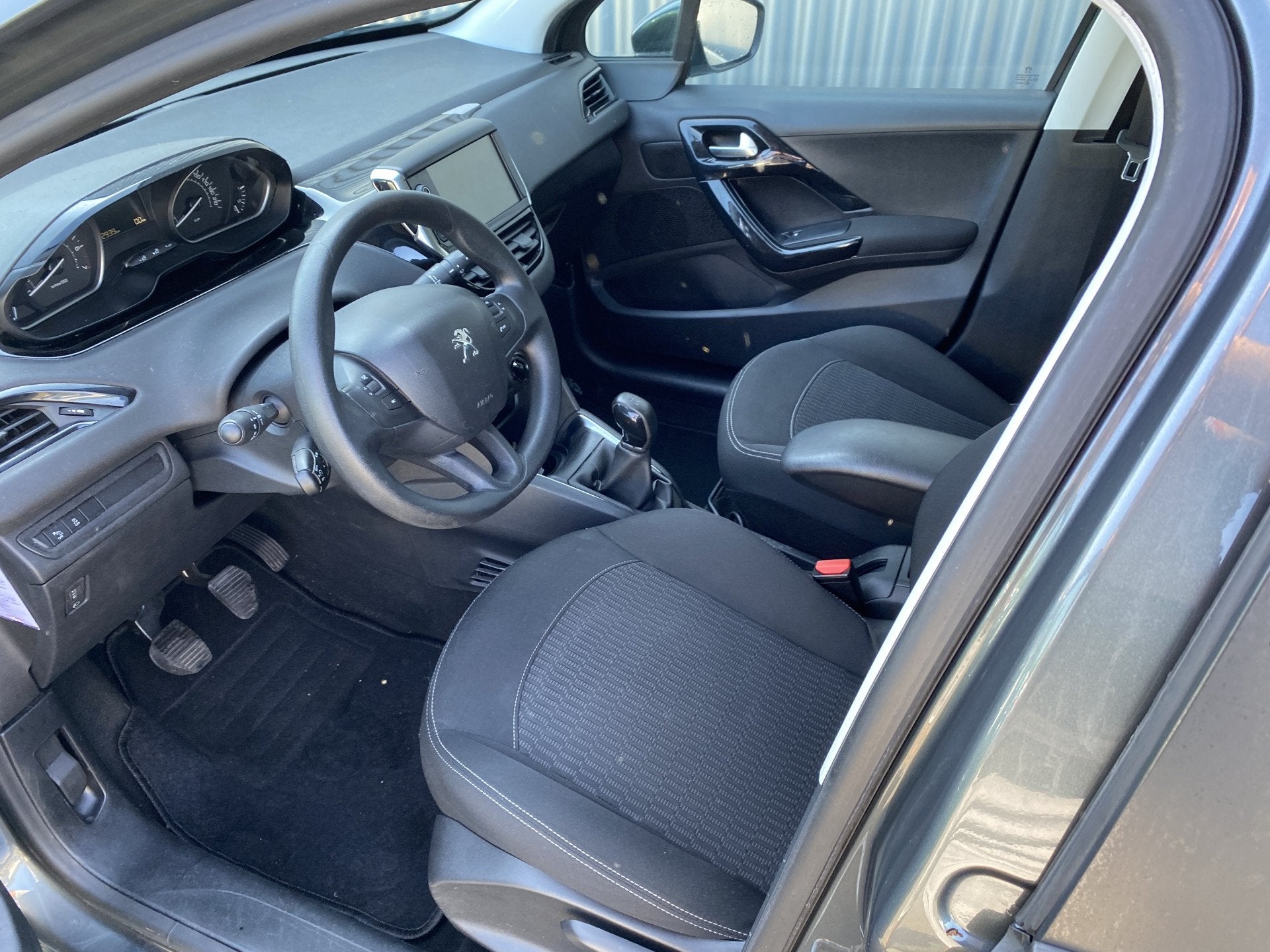 Peugeot 208 1.2 PureTech Blue Lion A/C, CC, CarPlay, Navi, P, Auto's, Voorwielaandrijving, Stof, Gebruikt, 1199 cc