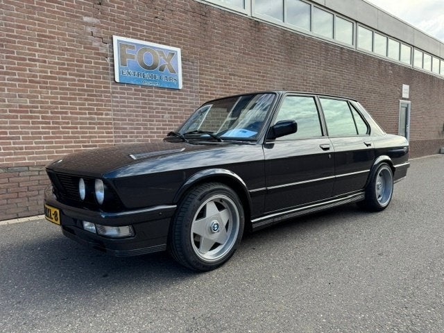 BMW M535i 1986 Zwart zeer netjes, Auto's, Zwart, 1290 kg, Zwart, Leder