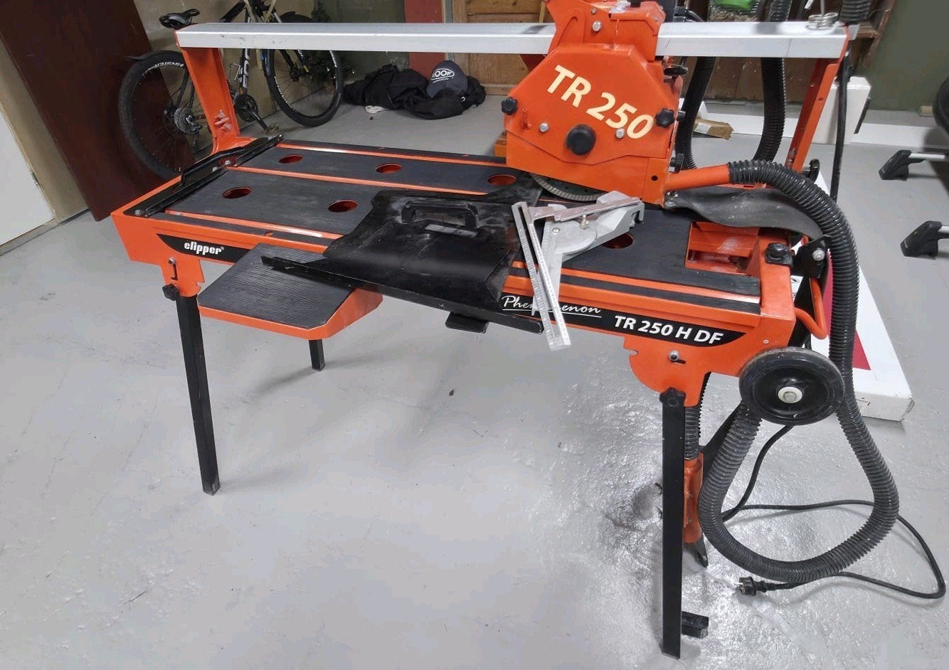 Clipper TR 250 H DF Tegelzaag - Professionele Zaagtafel, Ophalen, Gebruikt, 70 mm of meer, Overige typen