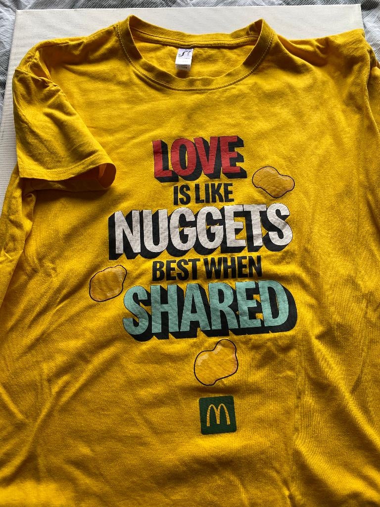 Chicken Mcnuggets T-shirt Mcdonalds, Verzenden, Zo goed als nieuw, Maat 48/50 (M), Geel