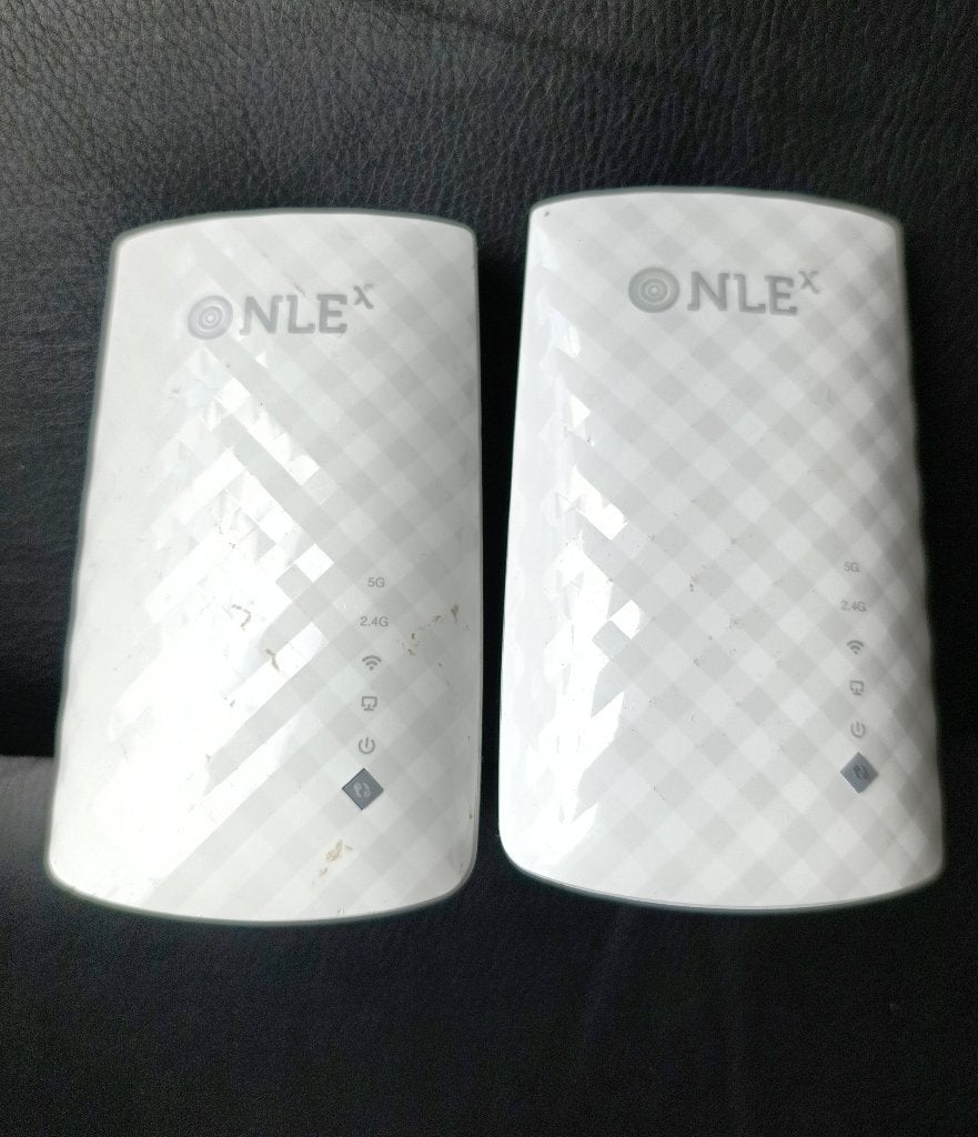 2 Stuks TP-link Wifi Versterker AC750 RE200  2.4 en 5 GHZ, Ophalen, Zo goed als nieuw, TPlink