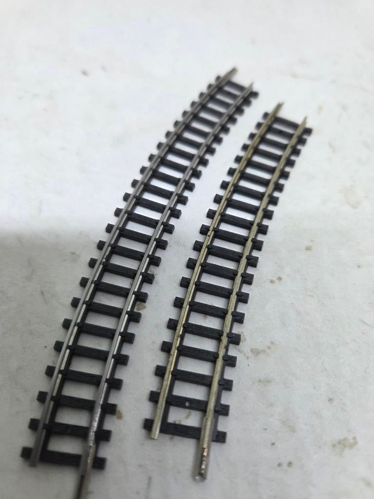 Minitrix 4922 en 4924 R2 bochten  prijs per stuk, Hobby en Vrije tijd, Modeltreinen | N-Spoor, Gebruikt, Gelijkstroom, Trix, Analoog