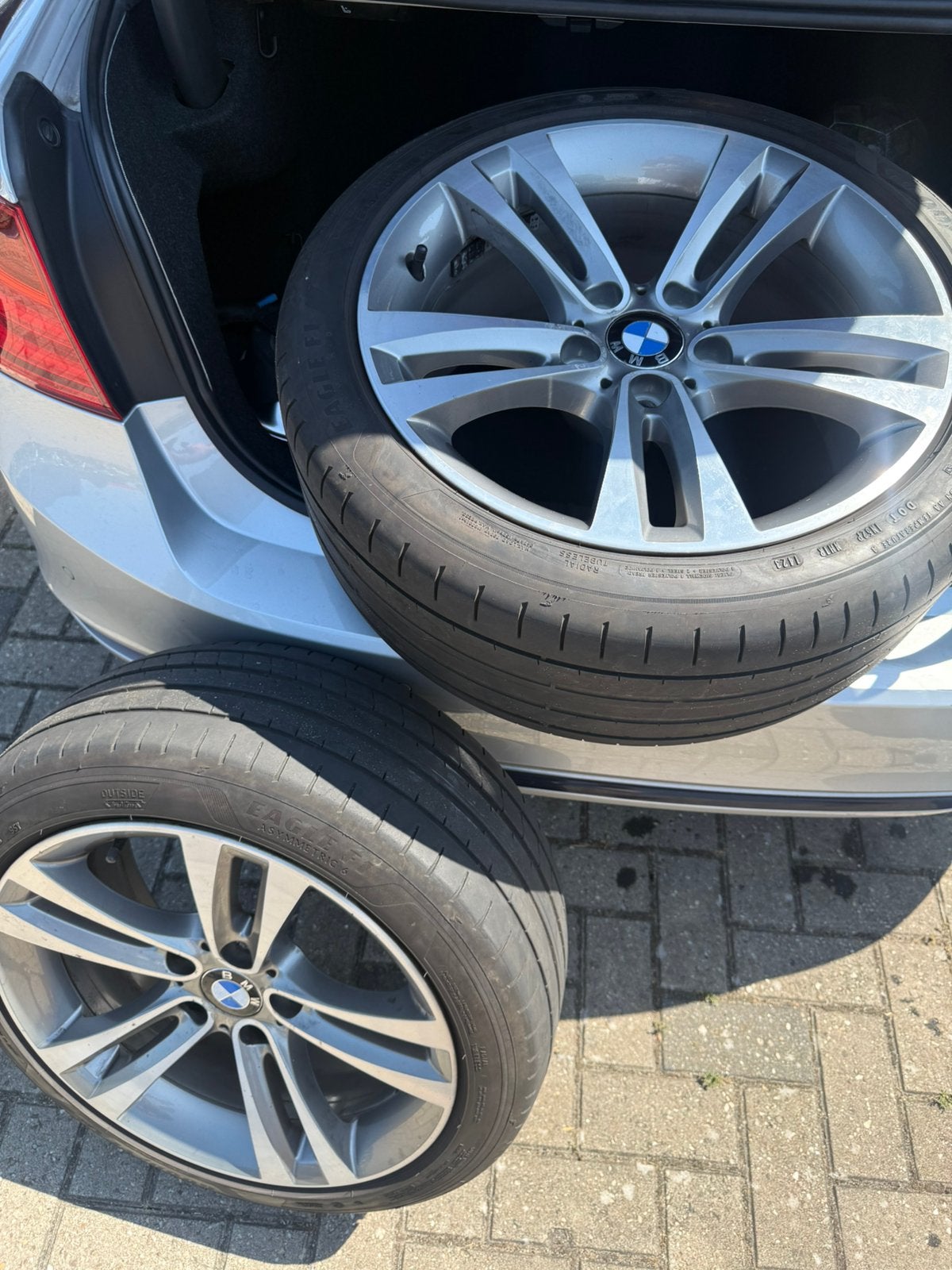 BMW velgen met zomerbanden - 18 inch, Auto-onderdelen, Banden en Velgen, 18 inch, Gebruikt, Banden en Velgen, Ophalen of Verzenden