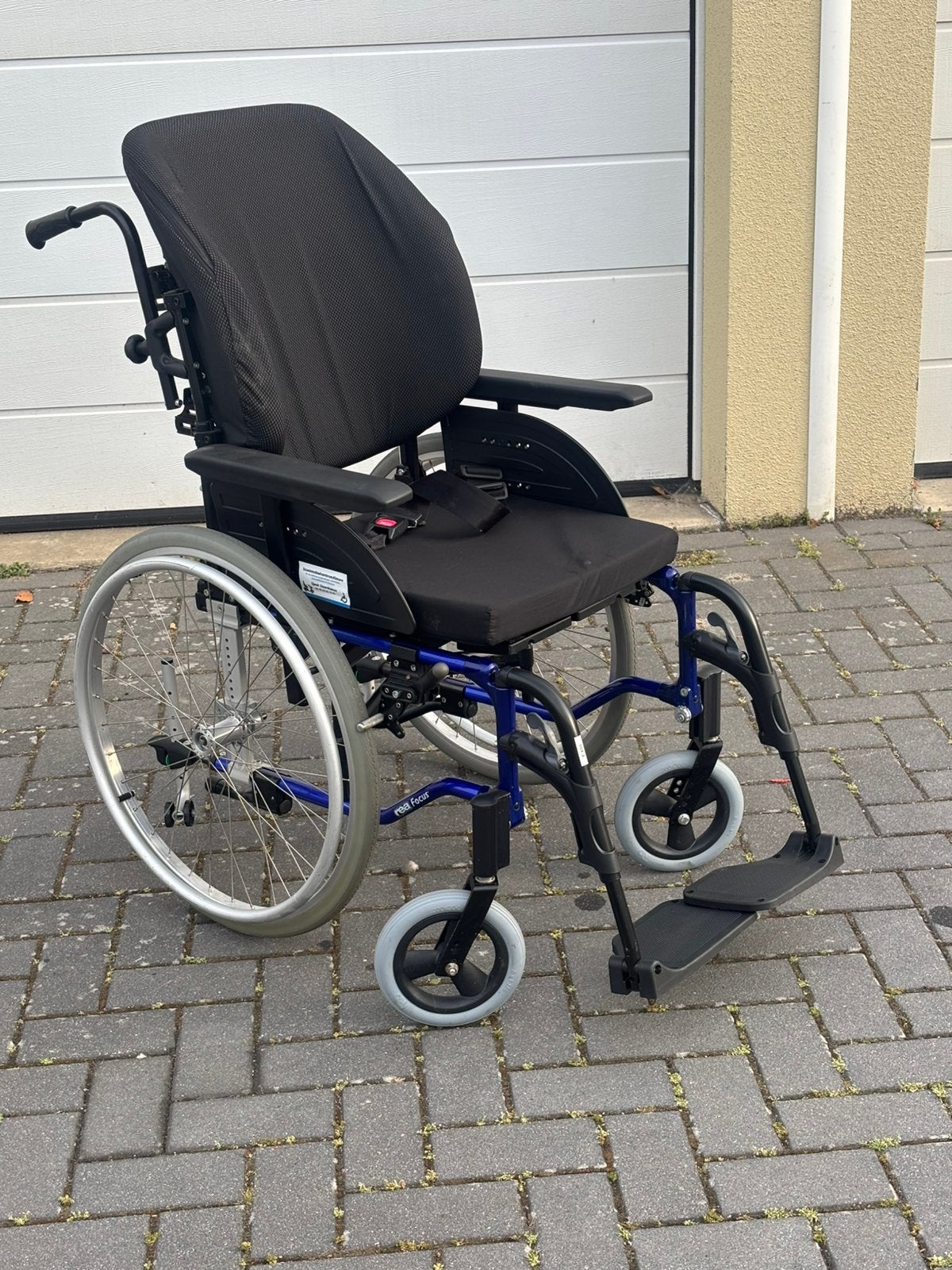 Rolstoel Rea Focus nieuwprijs + €3000 !, Diversen, Rolstoelen, Meer info ☎️0️⃣6️⃣➖2️⃣0️⃣9️⃣0️⃣1️⃣0️⃣4️⃣0️⃣, Rea Focus luxe inklapbare rolstoel als nieuw