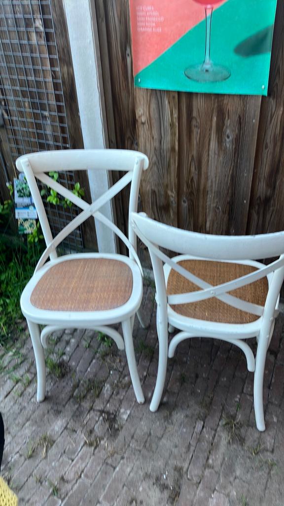 Twee witte eetkamerstoelen, Ophalen, Gebruikt, Wit, Twee