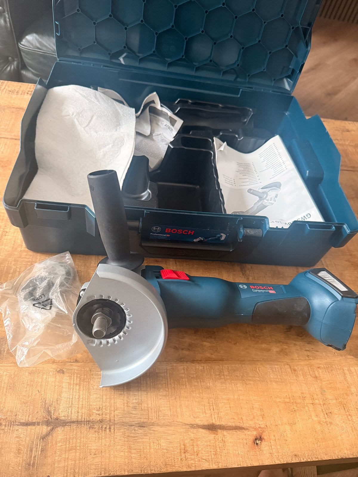 Bosch Professione Haakse Slijper– Nieuw, Zonder Accu & Lader, Ophalen, Nieuw