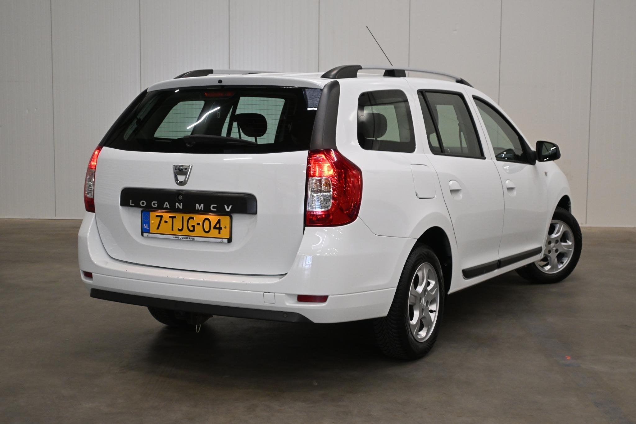 Dacia Logan MCV TCe 90 Prestige | TREKHAAK | NAVI | CRUISE C, Auto's, Voorwielaandrijving, Stof, Parkeersensor, Wit