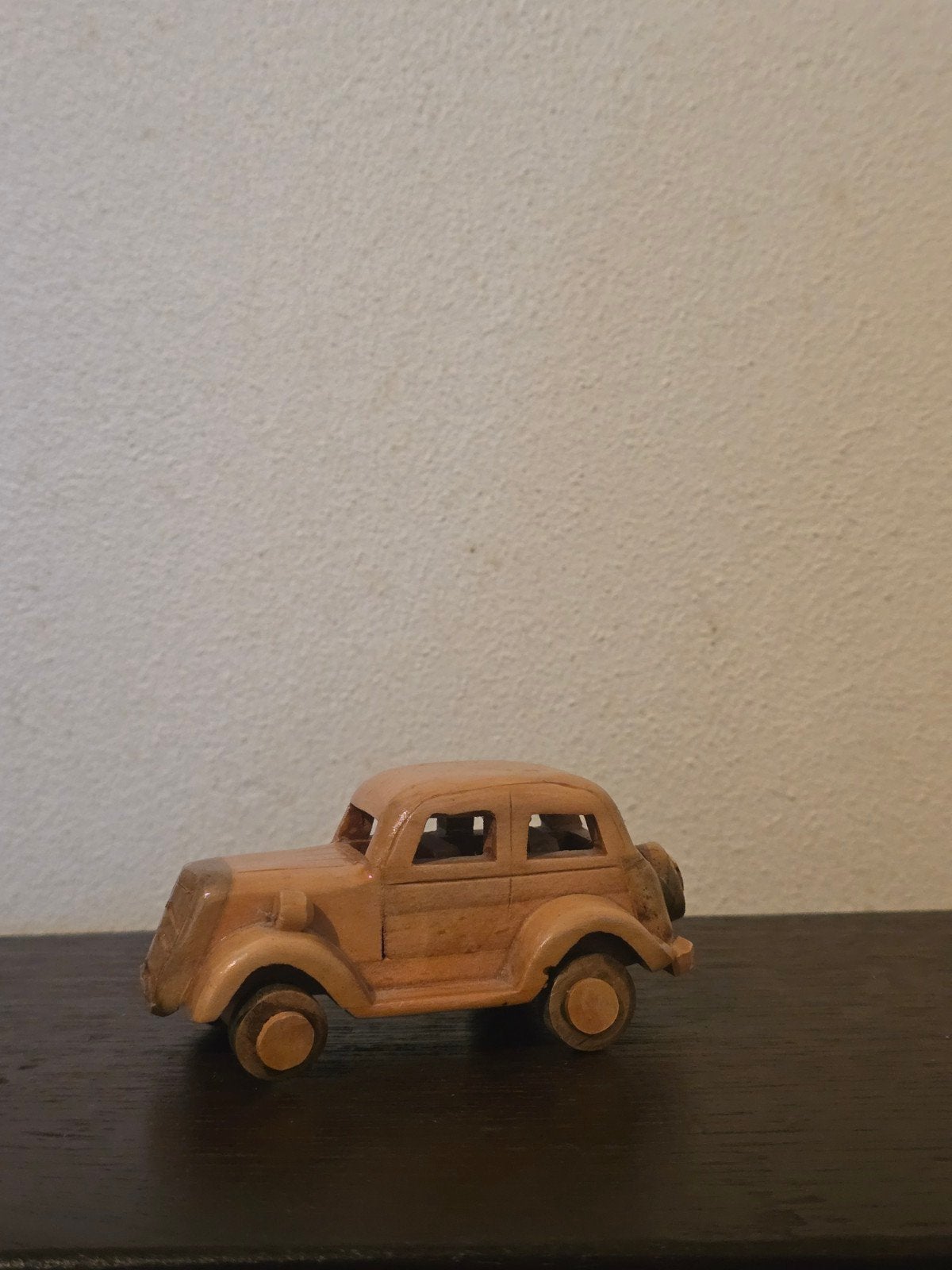 Houten vintage oldtimer auto / miniatuur speelgoedauto, Ophalen of Verzenden, Auto, Overige merken